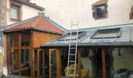 Pose de velux sur une couverture à tasseaux - Issoire - PAQUET JULIEN 